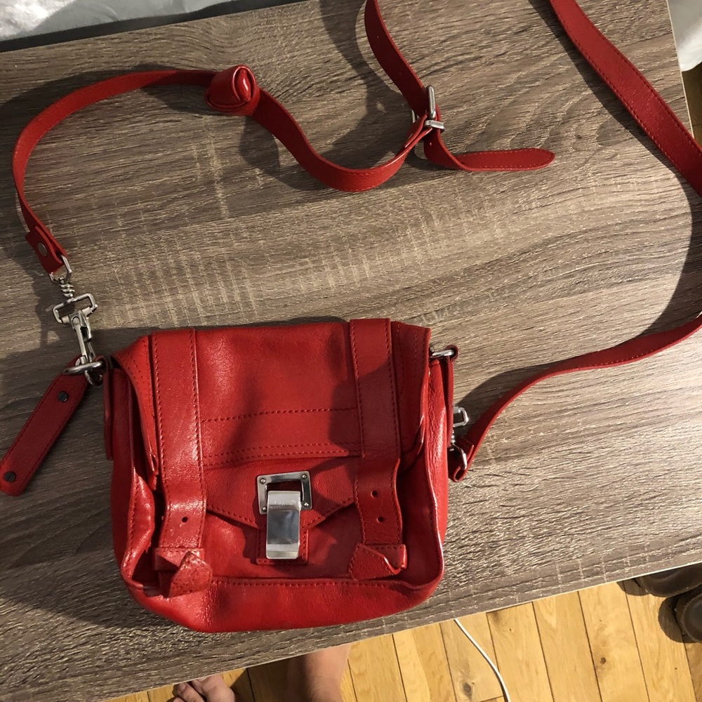 PS1 mini crossbody